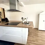 Escale De Charme A - Hypercentre Apartment